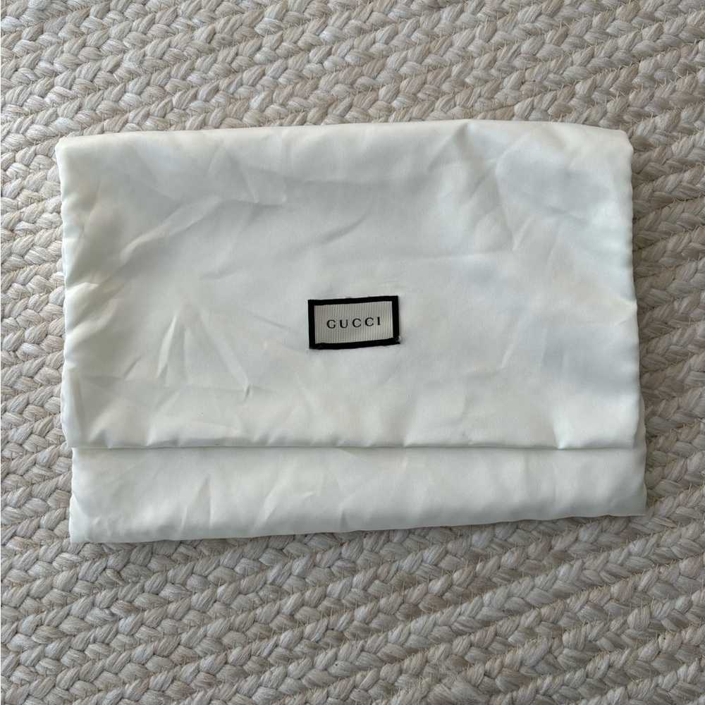 GUCCI Mini Marmont - Picture 9 of 9
